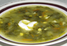 Суп з щавлю з яйцем, класичний рецепт з фото