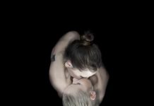 Проект Поцілунки від Енді Бартер.