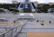 У хмарочосів «Москва-Сіті» безкоштовно покажуть фільми.