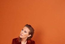 Молодий чоловік з Красноярська увічнив Ксенію Собчак на своїй шкірі.