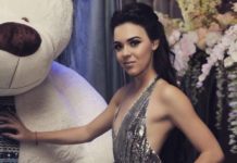 Відсутність грудей зіпсувало святковий образ Аделины Сотникової.