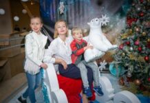 Наукова ялинка в РАН: донька Юлії Пересільд захоплюється хімією, а син Марії Кожевнікової – майбутній космонавт.