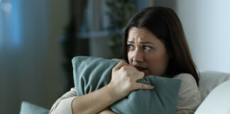 “стали пропадати речі”: американка виявила, що в її квартирі таємно оселився чужинець