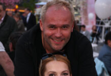 Аверін розповів, як підняв руку на вагітну порошину