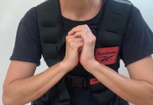 Огляд зваженого жилета Reebok 2025: Тепер мої прогулянки стали на Порядок краще