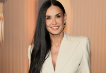 Літнє Сяйво: Внучка Демі Мур, Луетта, цвіте в саду з бабусею