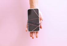 Режим відтінків сірого: як проста настройка може допомогти скоротити екранний час