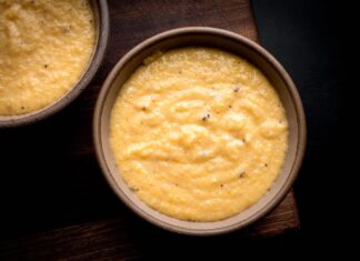 Le livre de recettes Bar-B-Q de Goldee révèle la réalité du test des aliments réconfortants du Sud