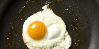 Дивовижний секрет ідеальних смажених яєць: сила пари