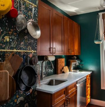 Цей «розкішний» камінь миттєво втричі збільшив простір для зберігання на моїй кухні