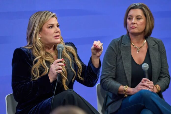 e83efd1c-4e82-40cf-a310-63dcf34e9c1d