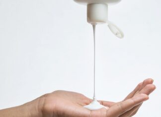 Bemotrizinol już tu jest: pierwszy od dziesięcioleci nowy składnik filtrów przeciwsłonecznych w USA