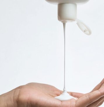 Bemotrizinol тут: перший новий компонент сонцезахисного засобу у США за десятиліття