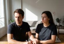 Коли кохання недостатньо: висока ціна очікування, поки партнер змінить свою думку